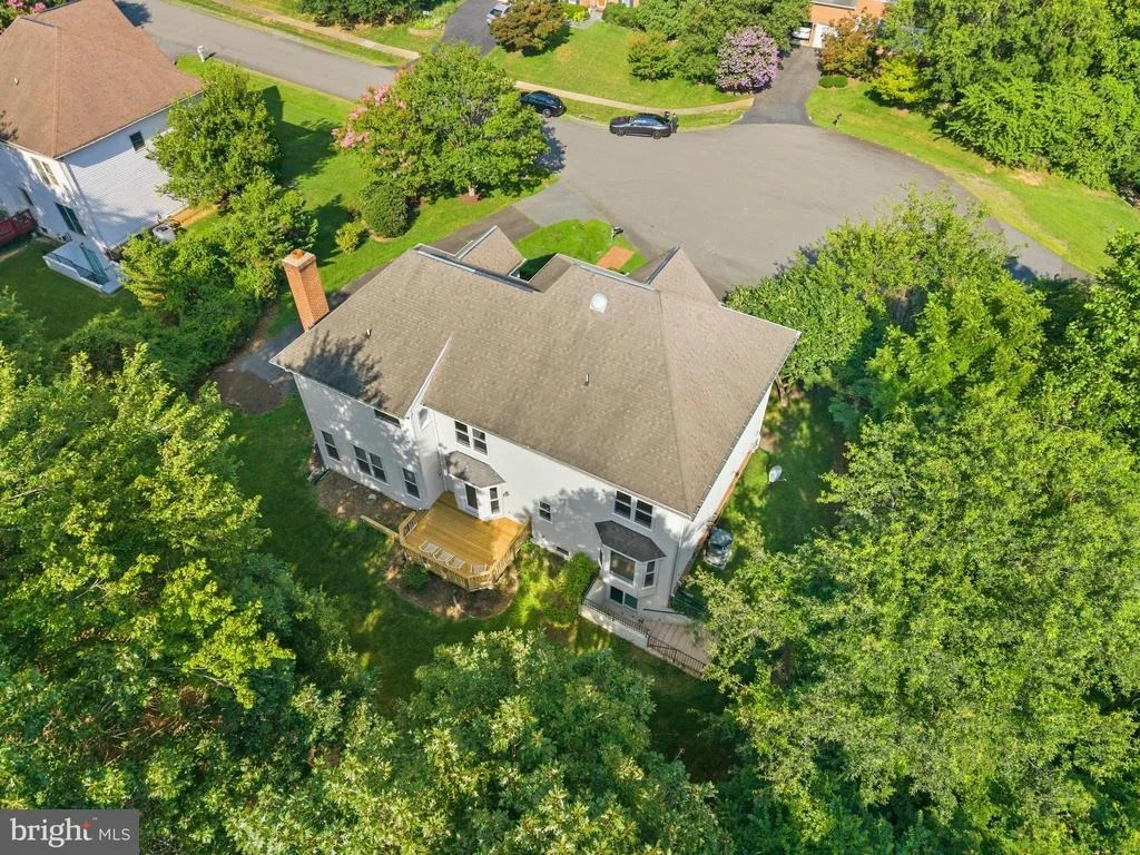 Photo of 6914 WINTER LANE
