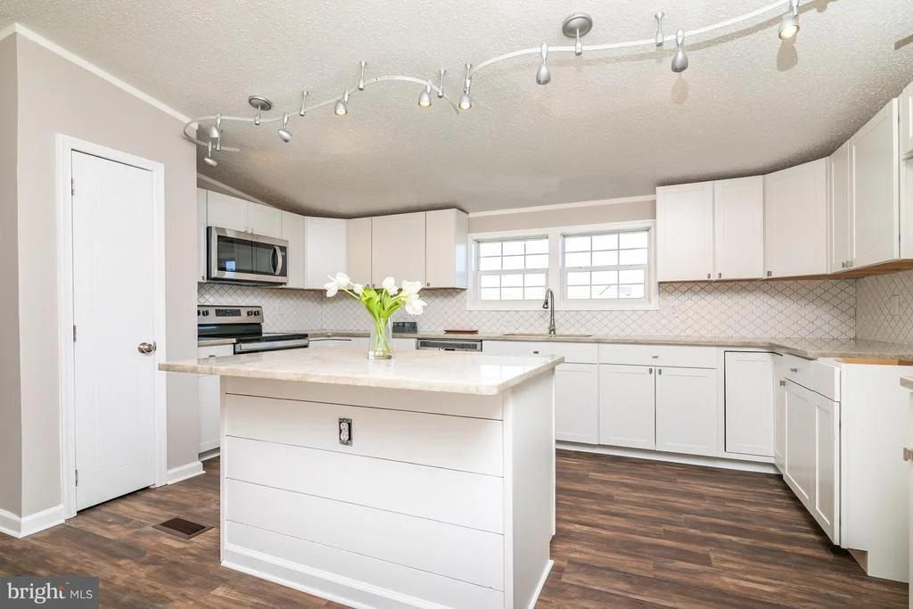 Photo of 21 JOHN B DRIVE