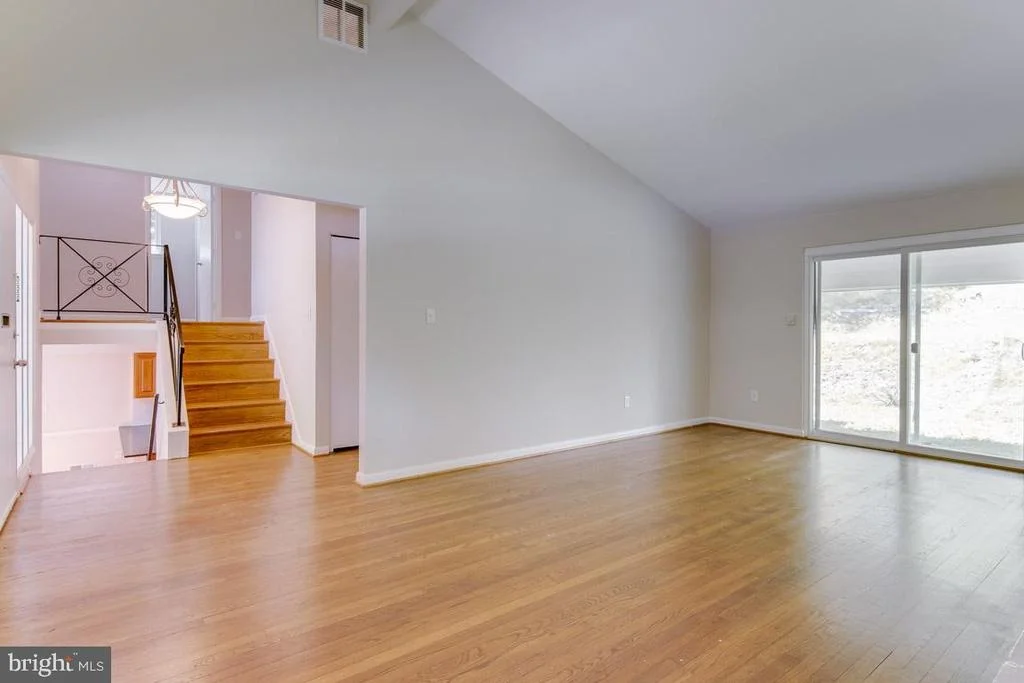 Photo of 217 HILLSBORO DRIVE