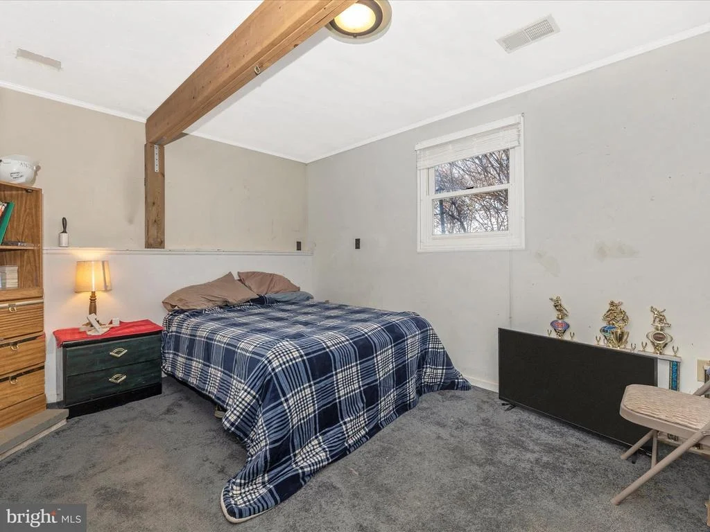 Photo of 19017 WOOTTON AVENUE