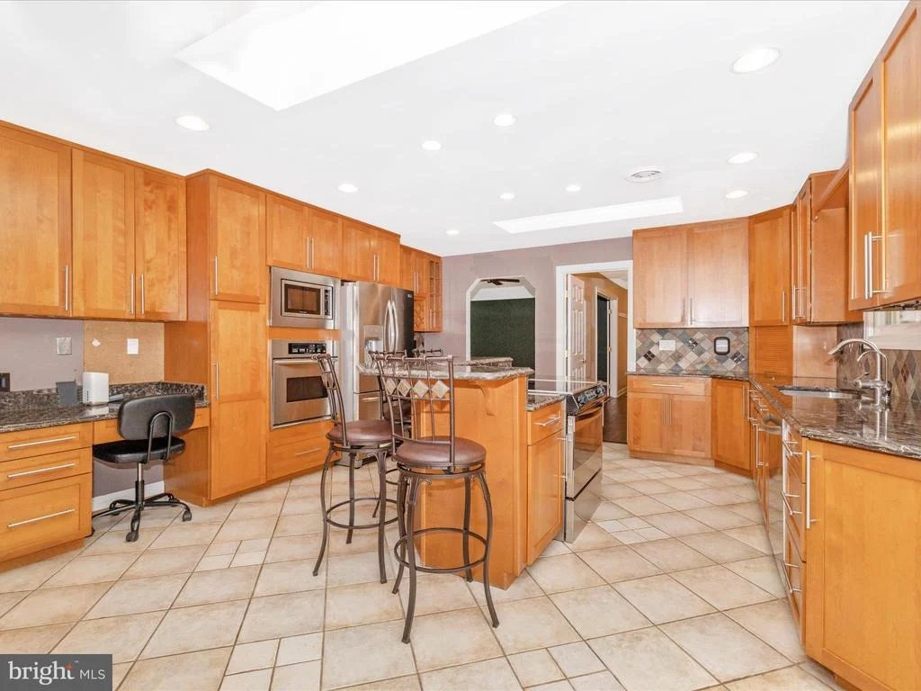 Photo of 6119 DAVIS ROAD