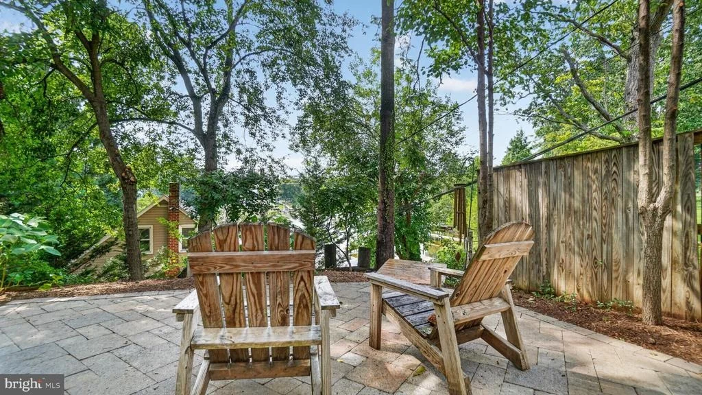 Photo of 7732 W SHORE ROAD W