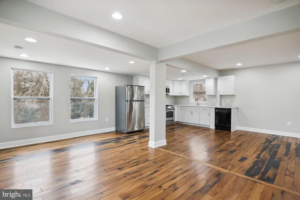 Photo of 7901 DARCY ROAD