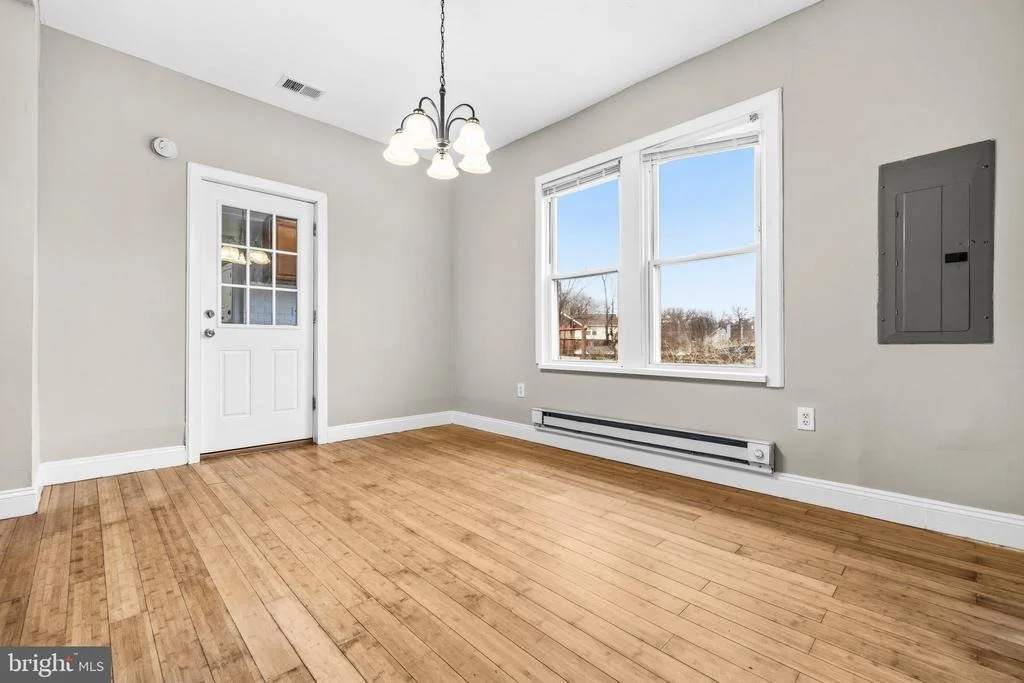 Photo of 809 EASTERN AVENUE