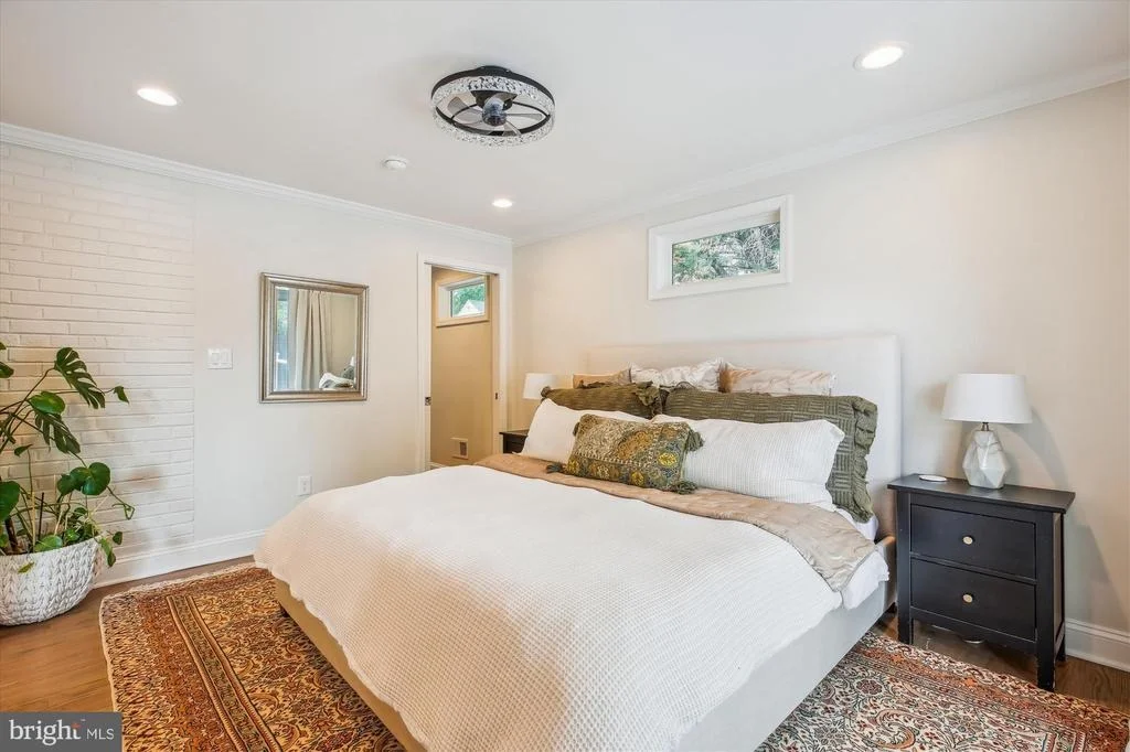 Photo of 2709 EMMET ROAD