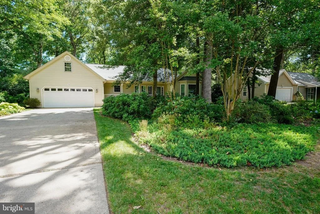 Photo of 72 GAINSBOROUGH DRIVE