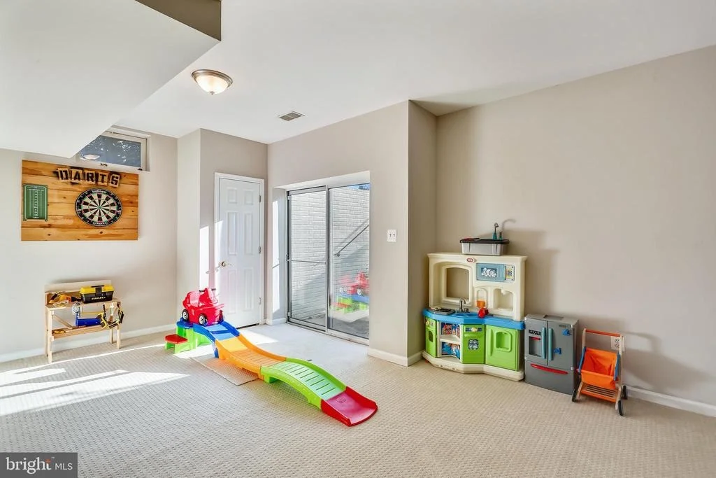 Photo of 9517 GREENEL ROAD