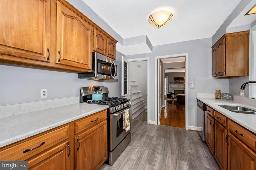 Photo of 1101 ROSWELL DRIVE