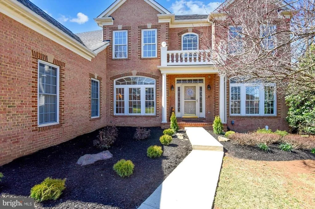 Photo of 24241 KNOLLBROOK PLACE