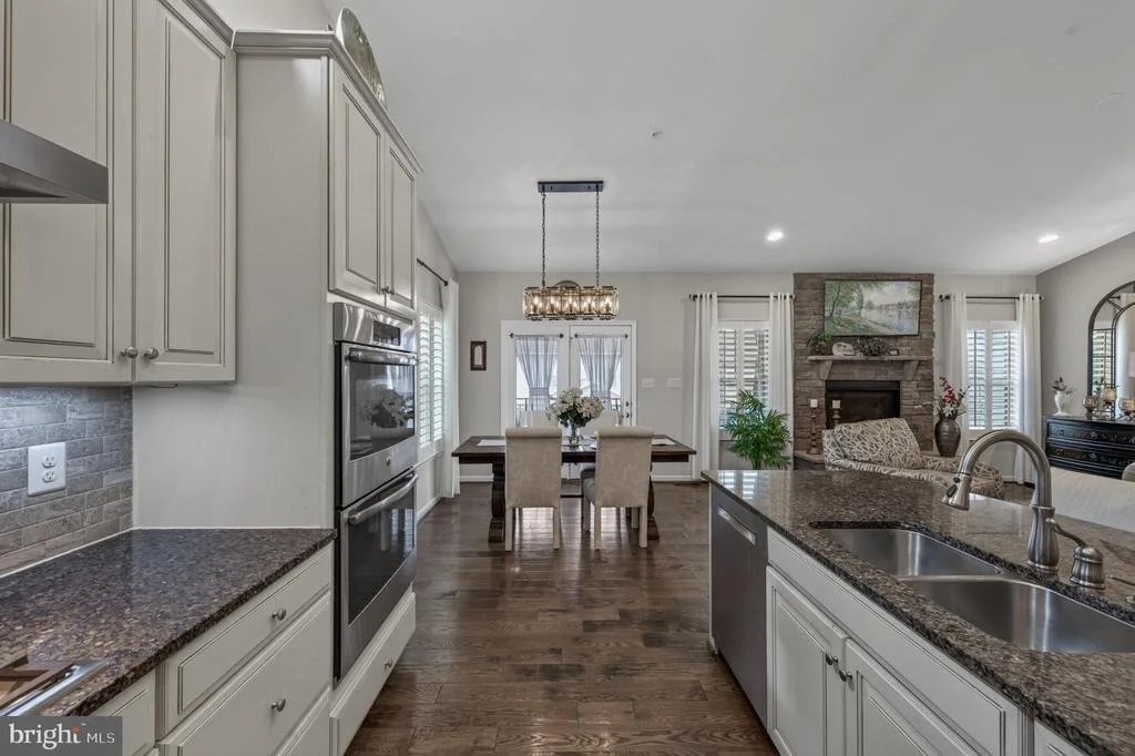 Photo of 1123 LONG FARM CIRCLE