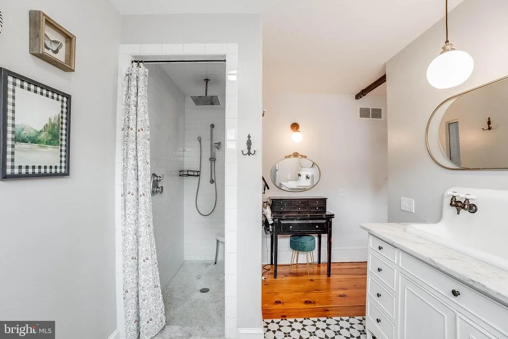 Photo of 30328 SEAFORD ROAD