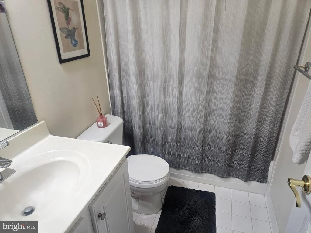 Photo of 44121 RIVERPOINT DRIVE