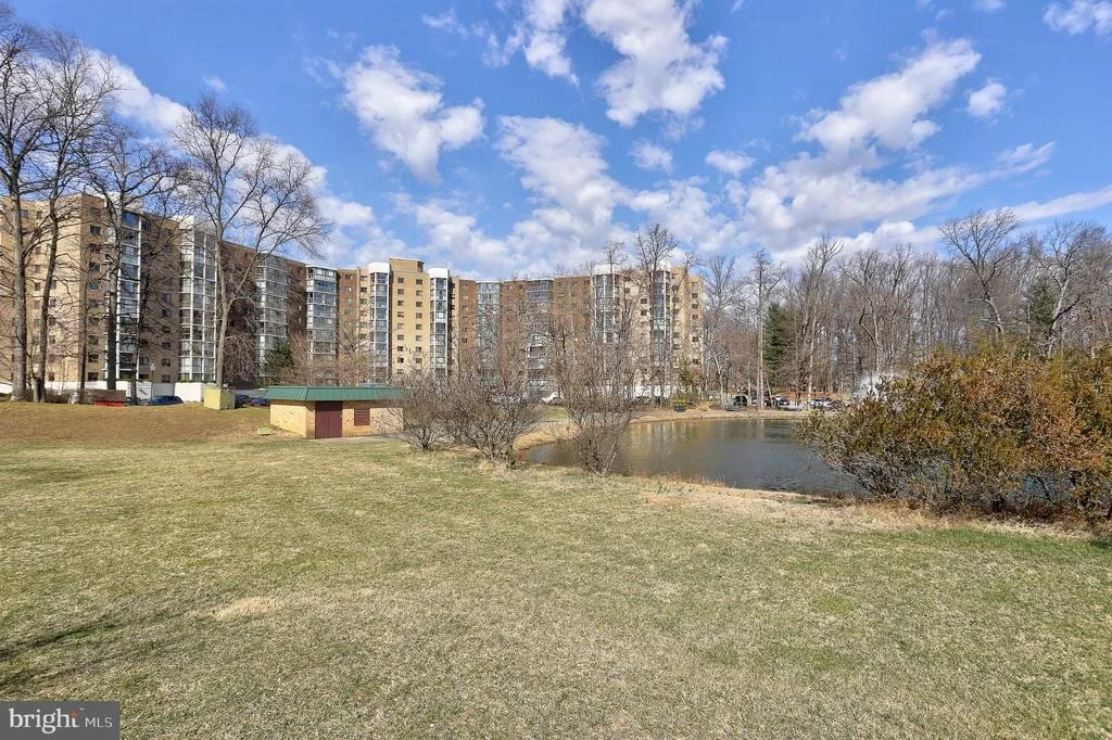 Photo of Unit 3826 at 15115 INTERLACHEN DRIVE