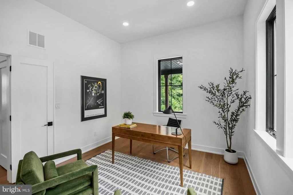 Photo of 8 CHAPEL AVE
