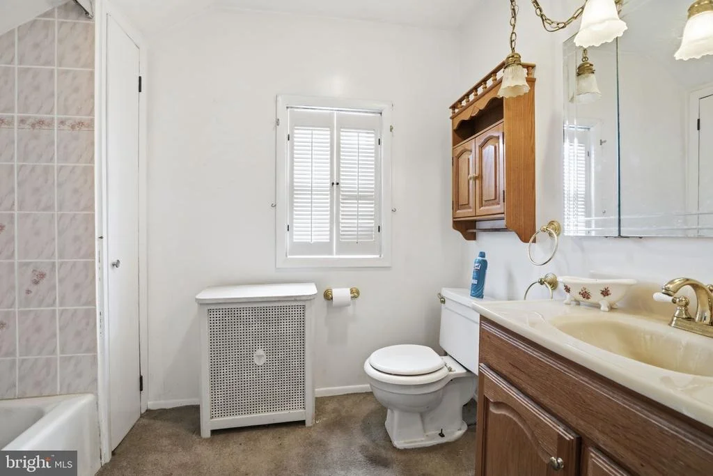 Photo of 6 CHESLEY AVENUE