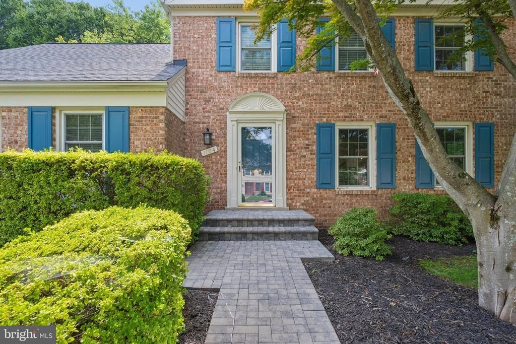 Photo of 1104 FALLSMEAD WAY