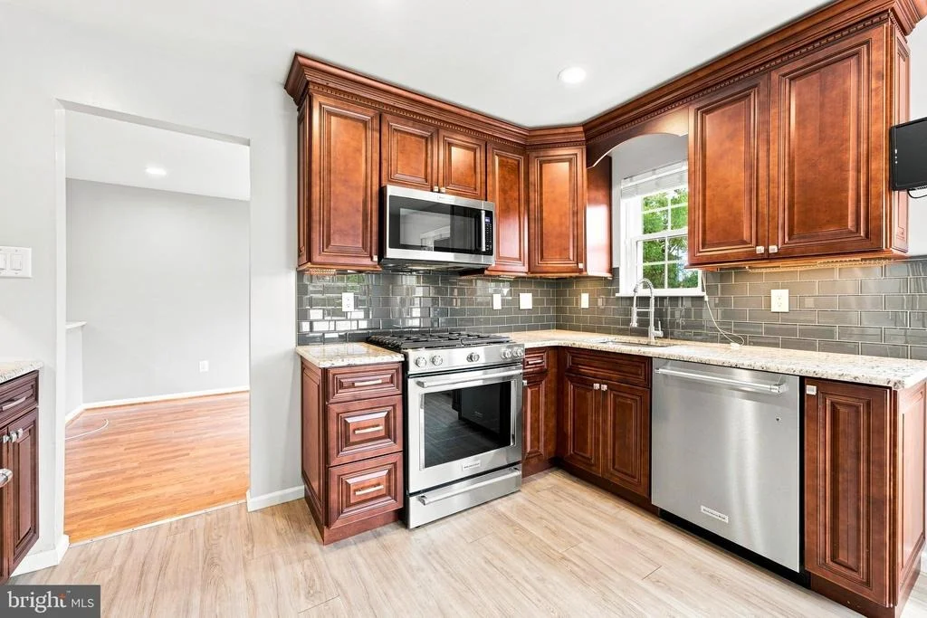 Photo of 17 GRAYSON PLACE