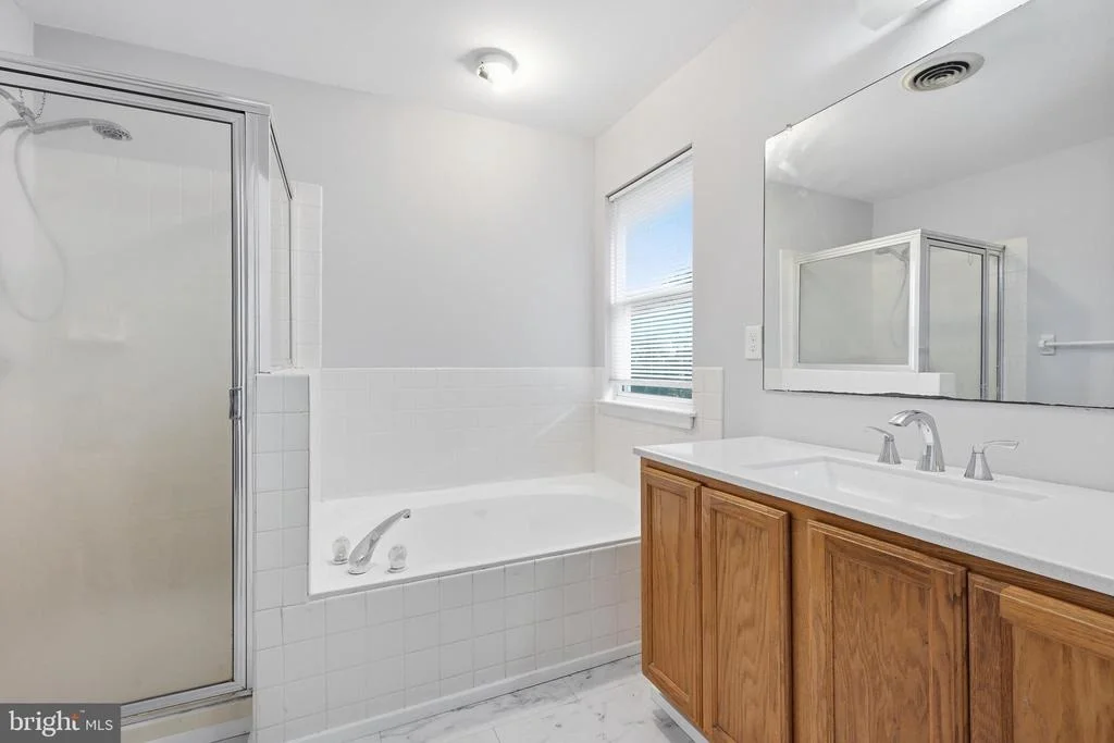Photo of 214 NORTHDOWN DRIVE