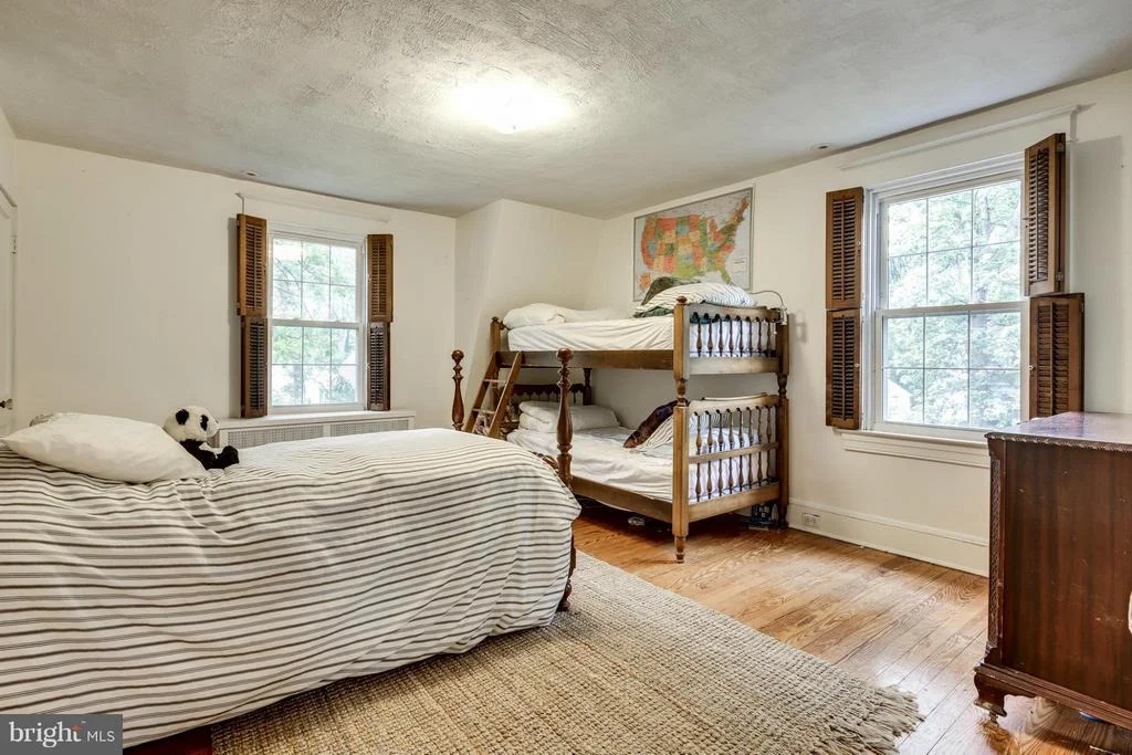 Photo of 122 OAK DRIVE