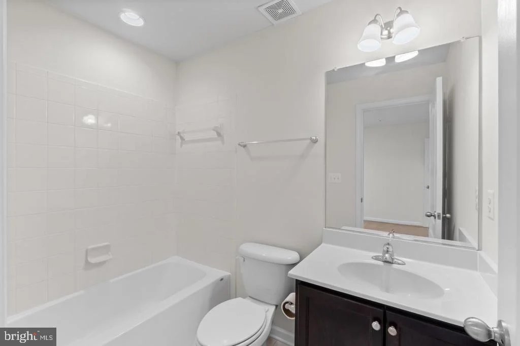 Photo of 9613 MANOR OAKS VIEW