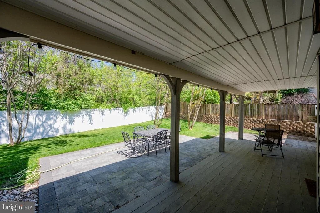 Photo of 6 STARLIGHT COURT