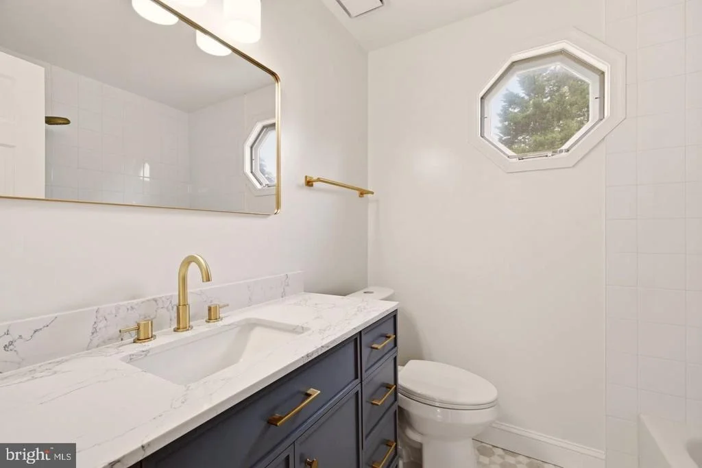 Photo of 11117 MIDVALE ROAD