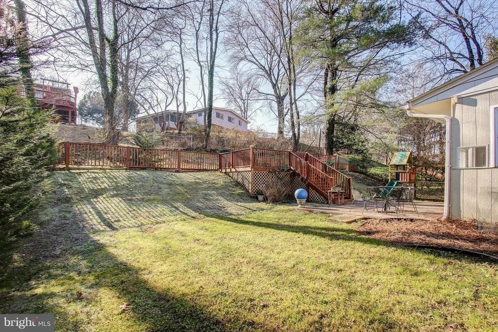 Photo of 416 LAMBERTON DRIVE