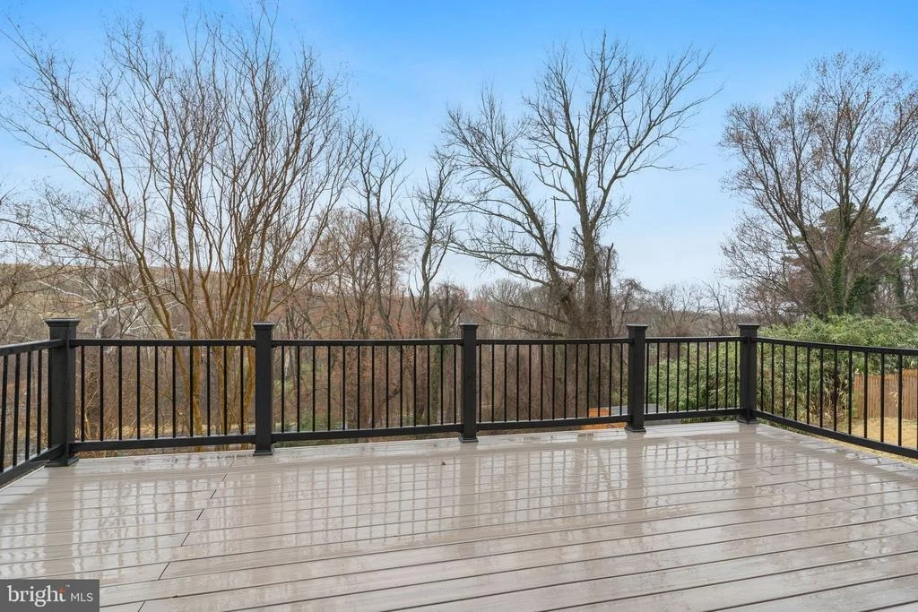 Photo of 1029 BROADVIEW ROAD