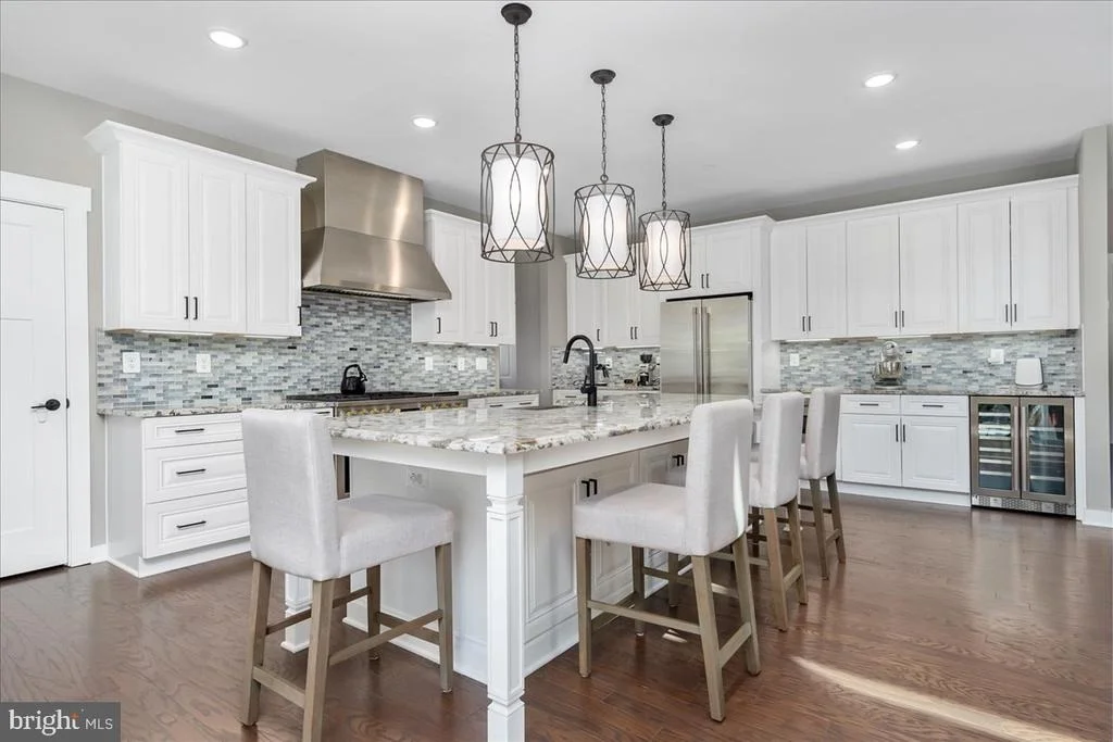 Photo of 7172 MEADOWBROOKE DRIVE