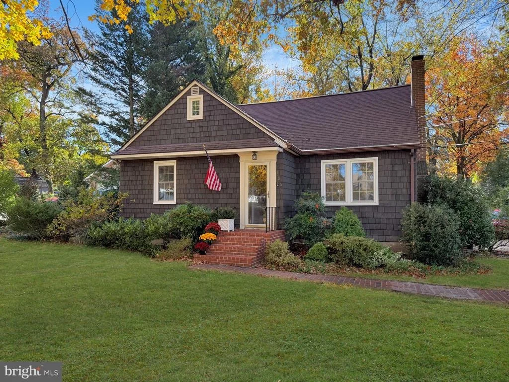 Photo of 306 JOHN AVENUE