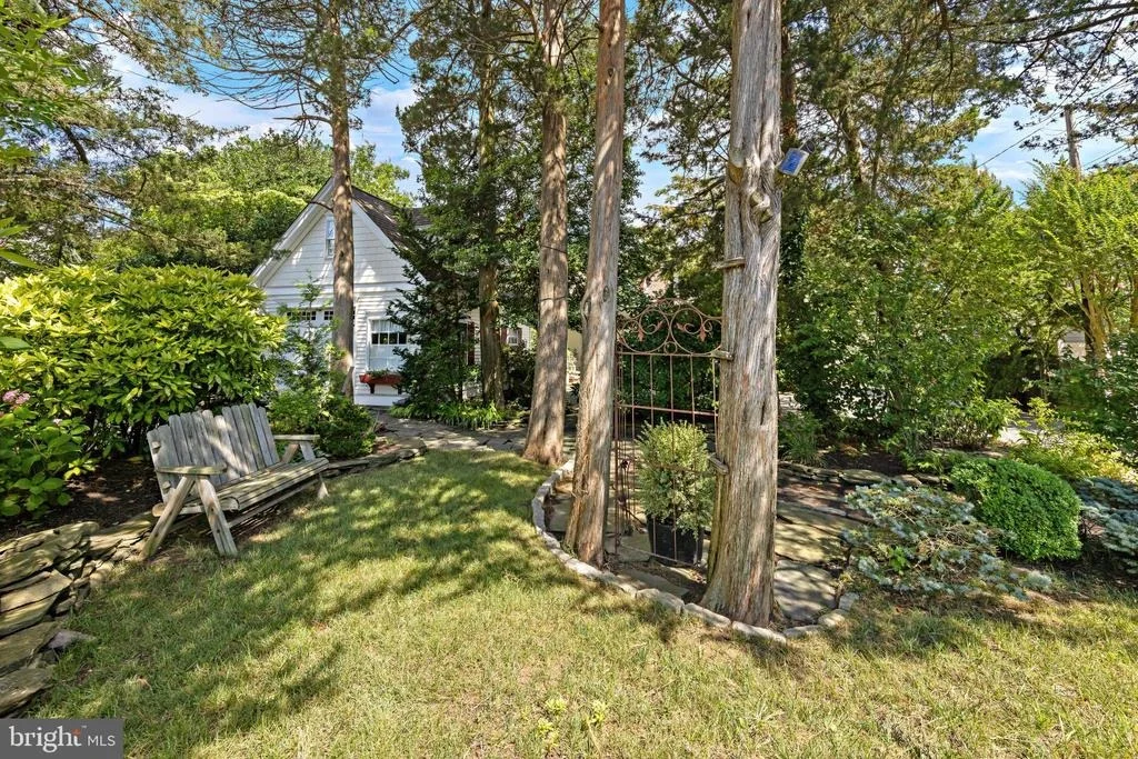 Photo of 410 ABSECON TERRACE