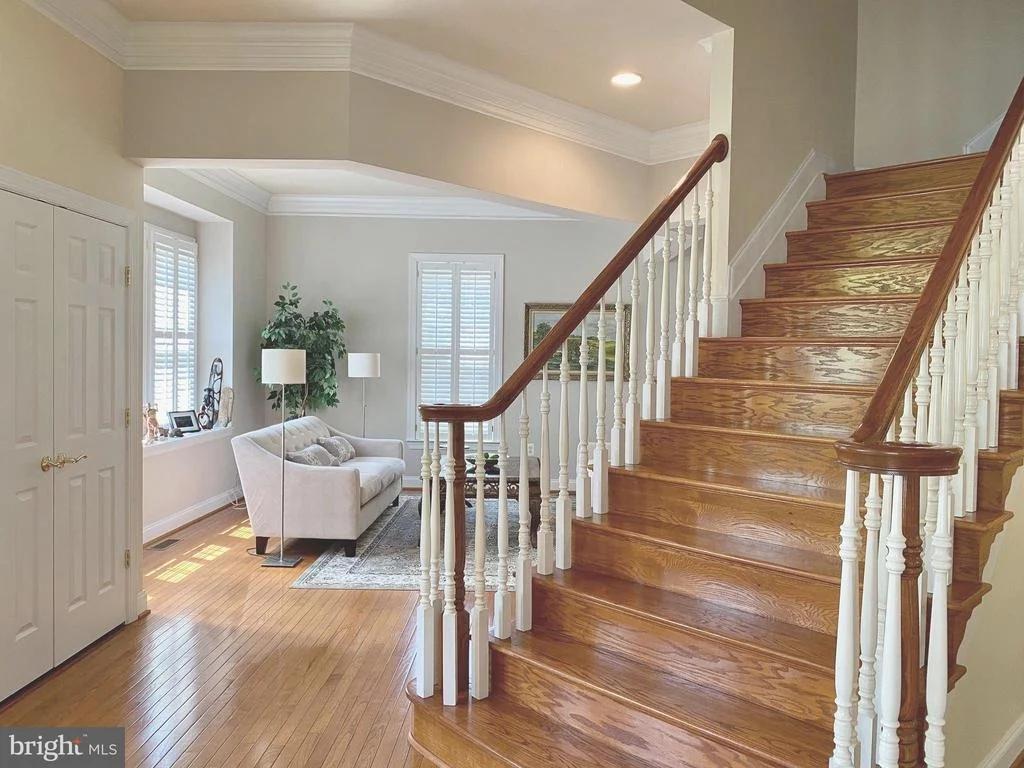Photo of 807 WOODSIDE PARKWAY