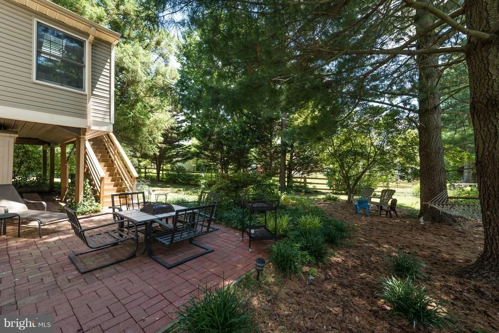 Photo of 4604 THORNHURST DRIVE