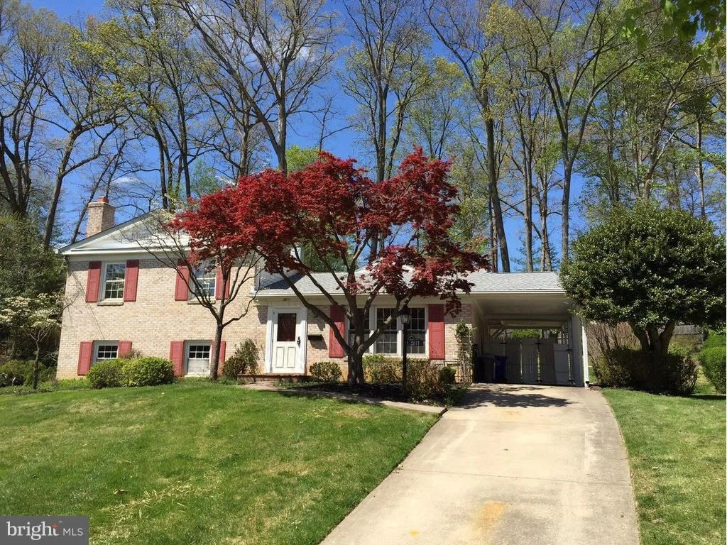 Photo of 2611 SILVERDALE DRIVE