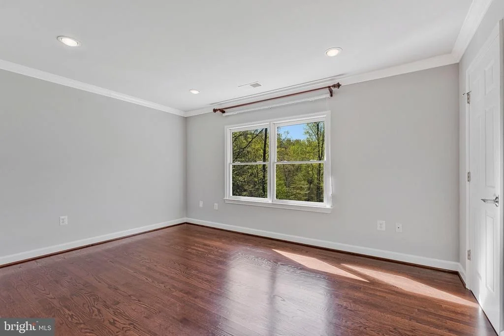 Photo of 8611 BROOK ROAD