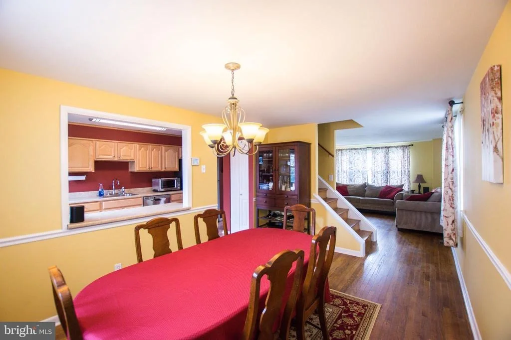 Photo of 1019 GROVEHILL ROAD
