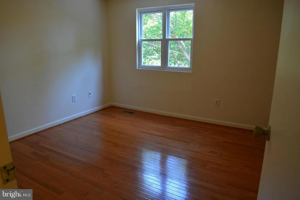 Photo of 6484 LACELIKE ROW