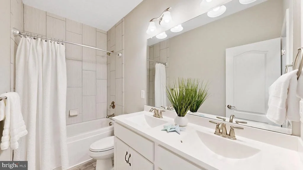Photo of 26 BEACON CIRCLE