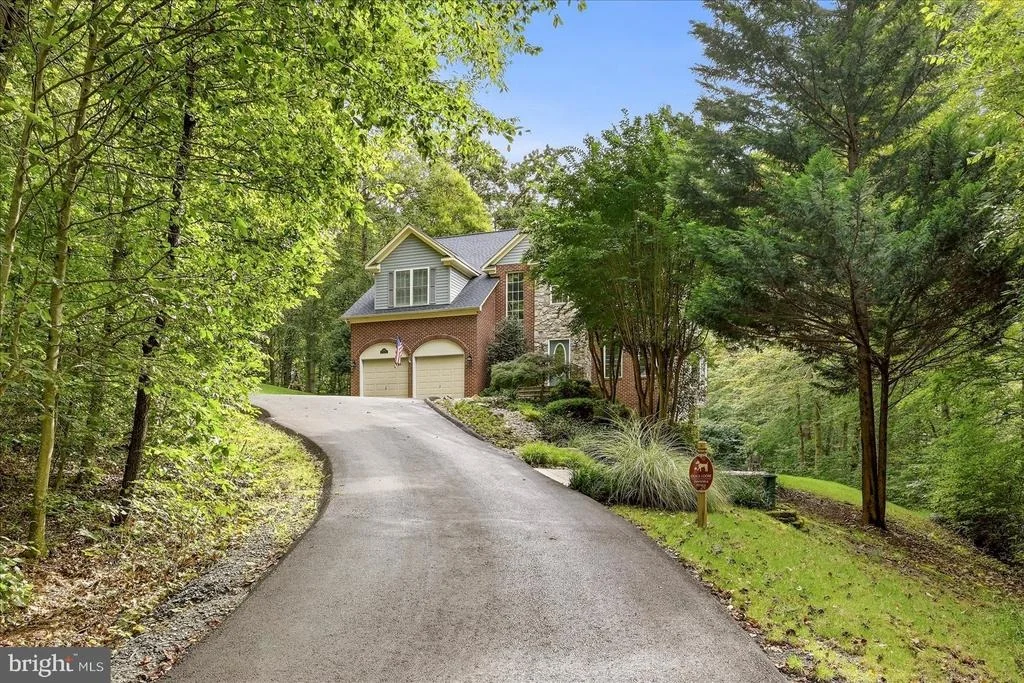 Photo of 10347 BEAR CREEK DRIVE