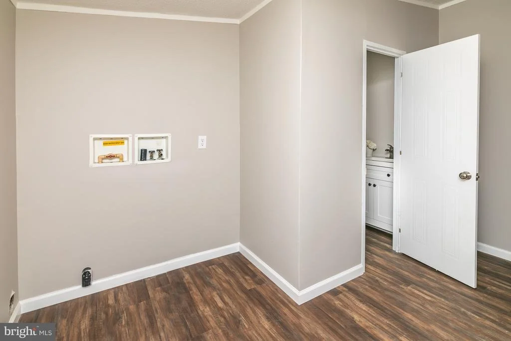 Photo of 21 JOHN B DRIVE