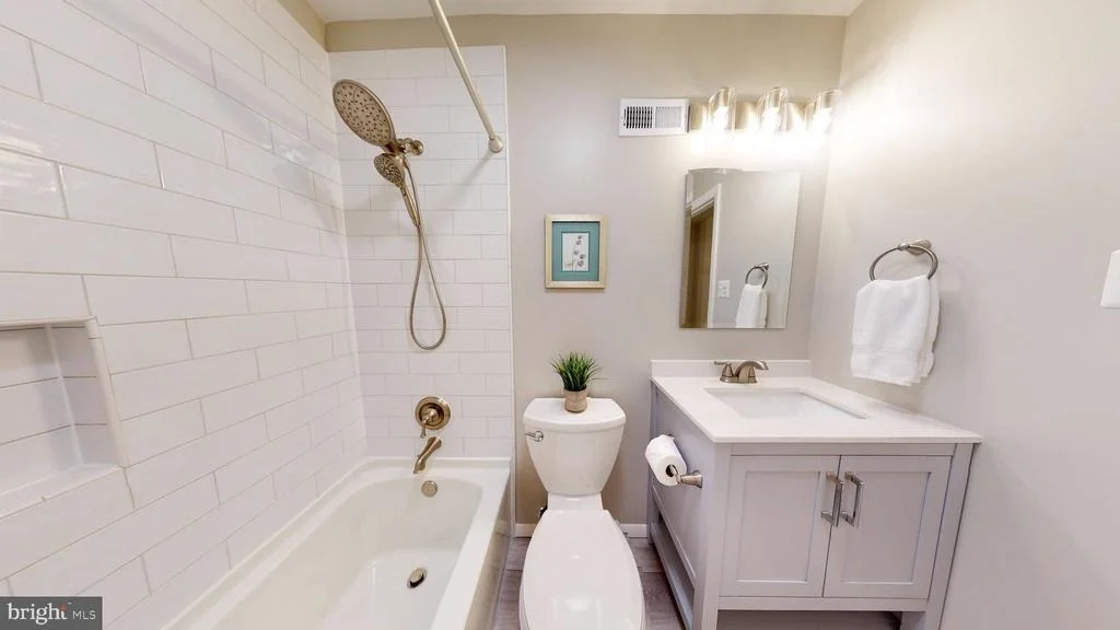 Photo of 11247 HANDLEBAR ROAD