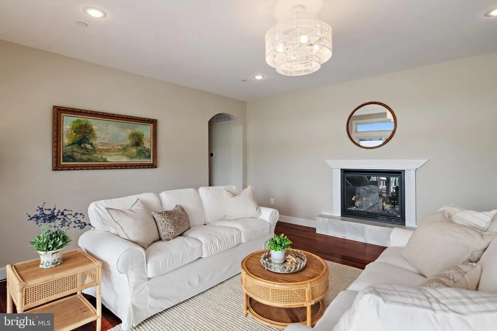 Photo of 621 HARBOR DRIVE