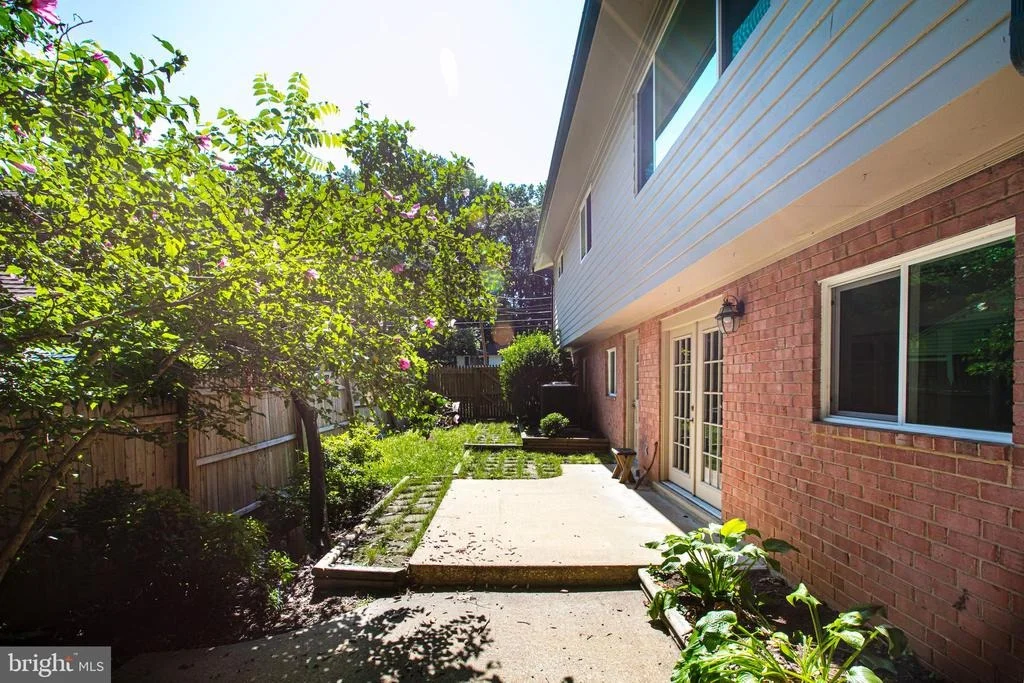 Photo of 5318 WEYMOUTH DRIVE