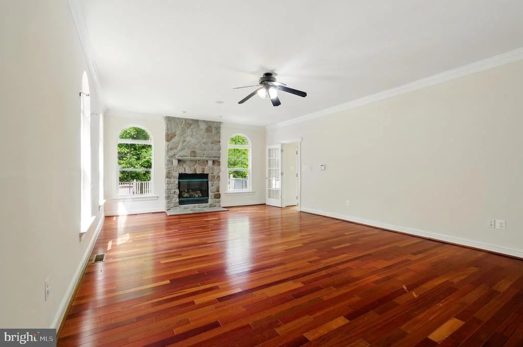 Photo of 1002 COVINGTON WAY