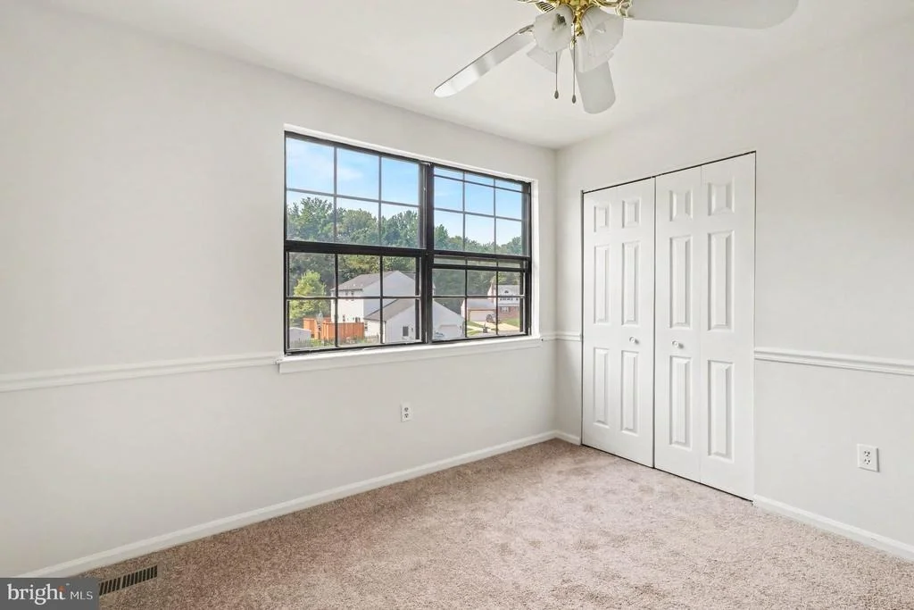 Photo of 737 FOX CHASE CIRCLE