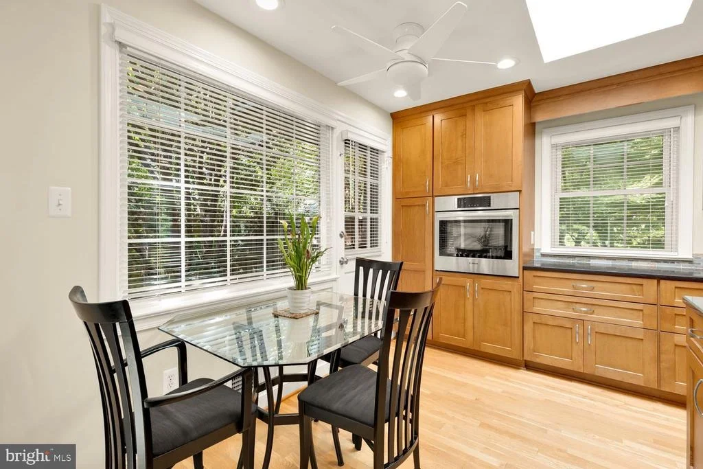 Photo of 5810 OVERLEA ROAD