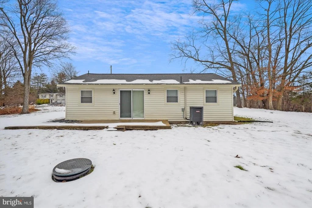 Photo of 6411 DAVIS ROAD