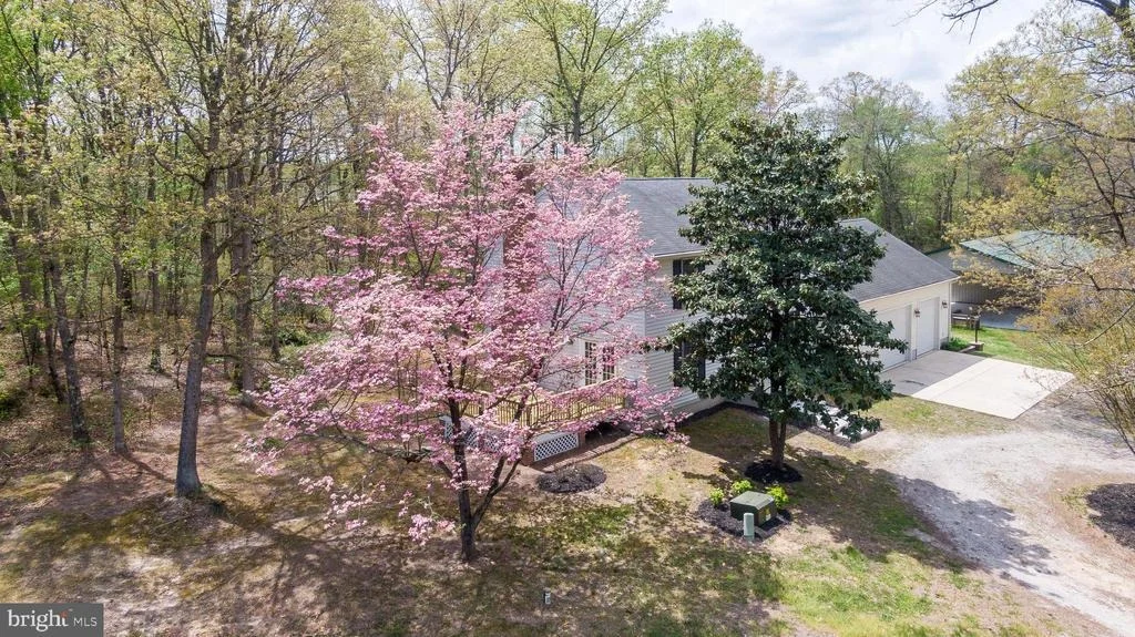 Photo of 525 UPTON ROAD