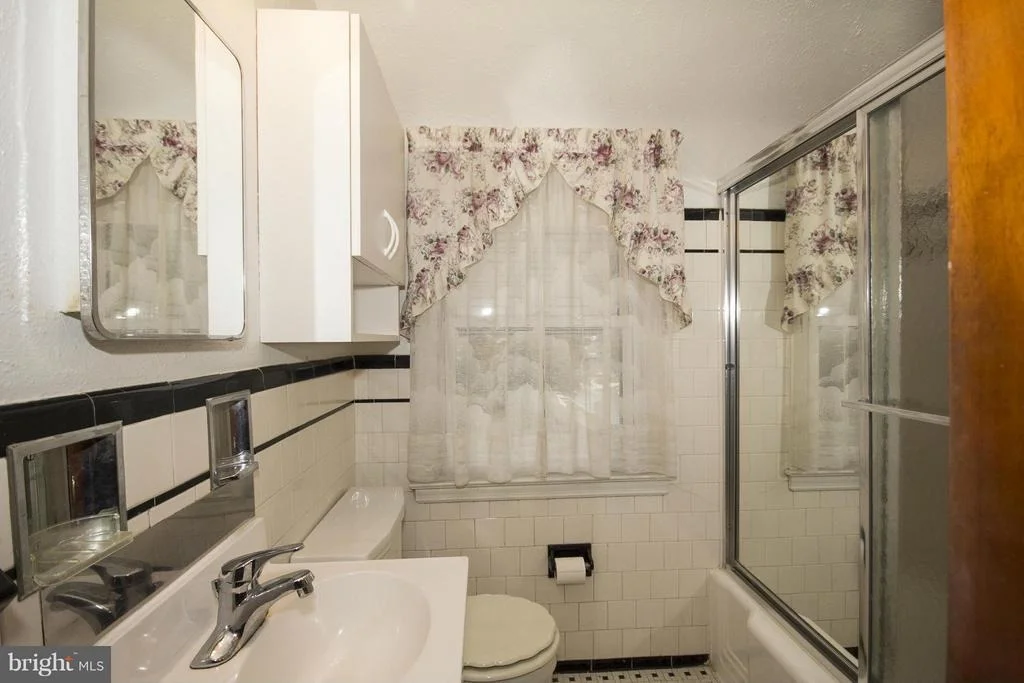 Photo of 630 WARWICK ROAD