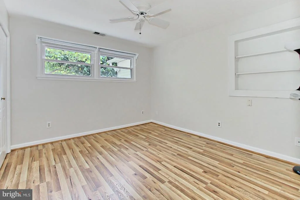 Photo of 5212 JULIET STREET